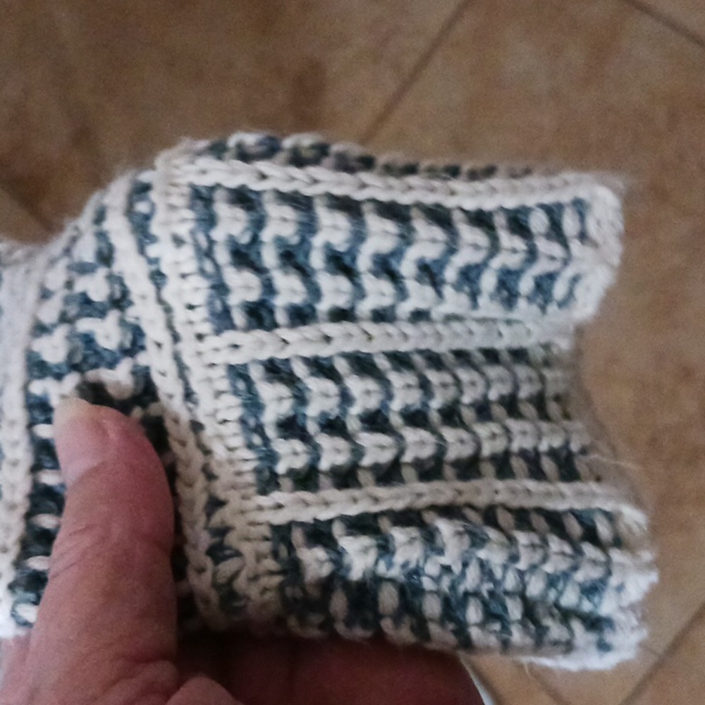 $10 SALE!! Pink Republic- Blue and White Cardigan - Picture 5 of 7